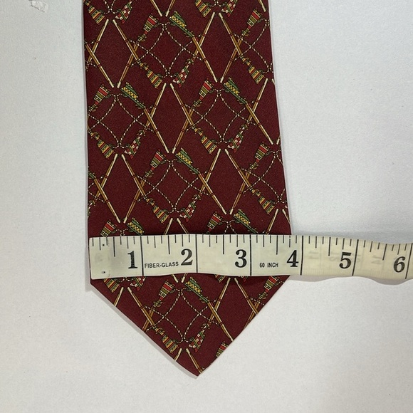 Salvatore Ferragamo Silk Novelty Print Hunting Rifles Burgundy Mens Neck Tie - Picture 9 of 10